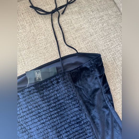 Navy Velvet Tank Top With Adjustable Straps - Picture 3 of 4